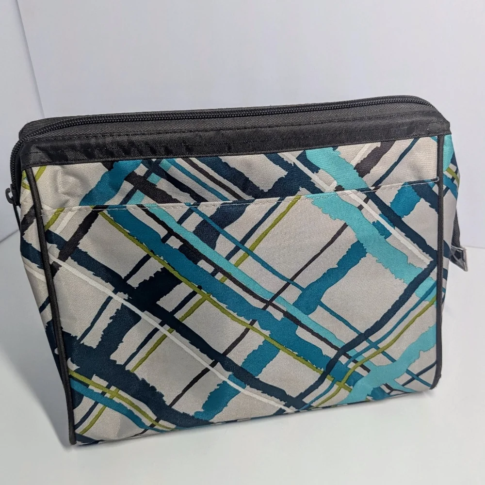 Thirty One Cosmetic/Toiletries Bag Turquoise Multicolor